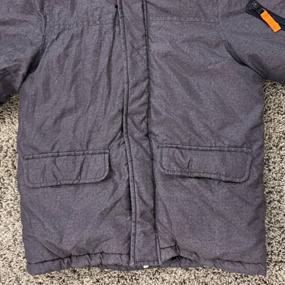 Carter’s boys gray winter coat with hood, size 7 - Picture 3 of 8